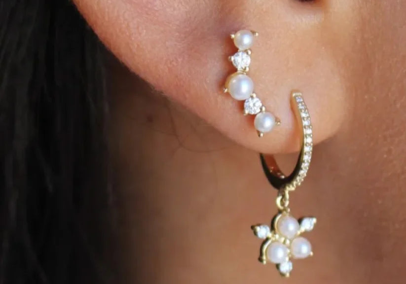 Pearl earring