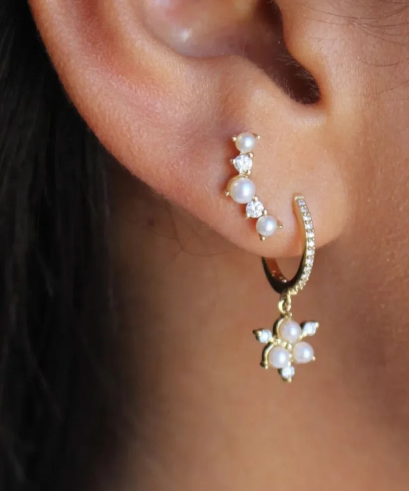 Pearl earring