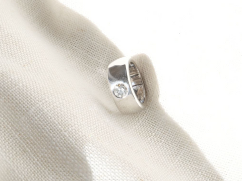 What Are the Benefits of Wearing Silver Jewelry and Why It’s Worth It