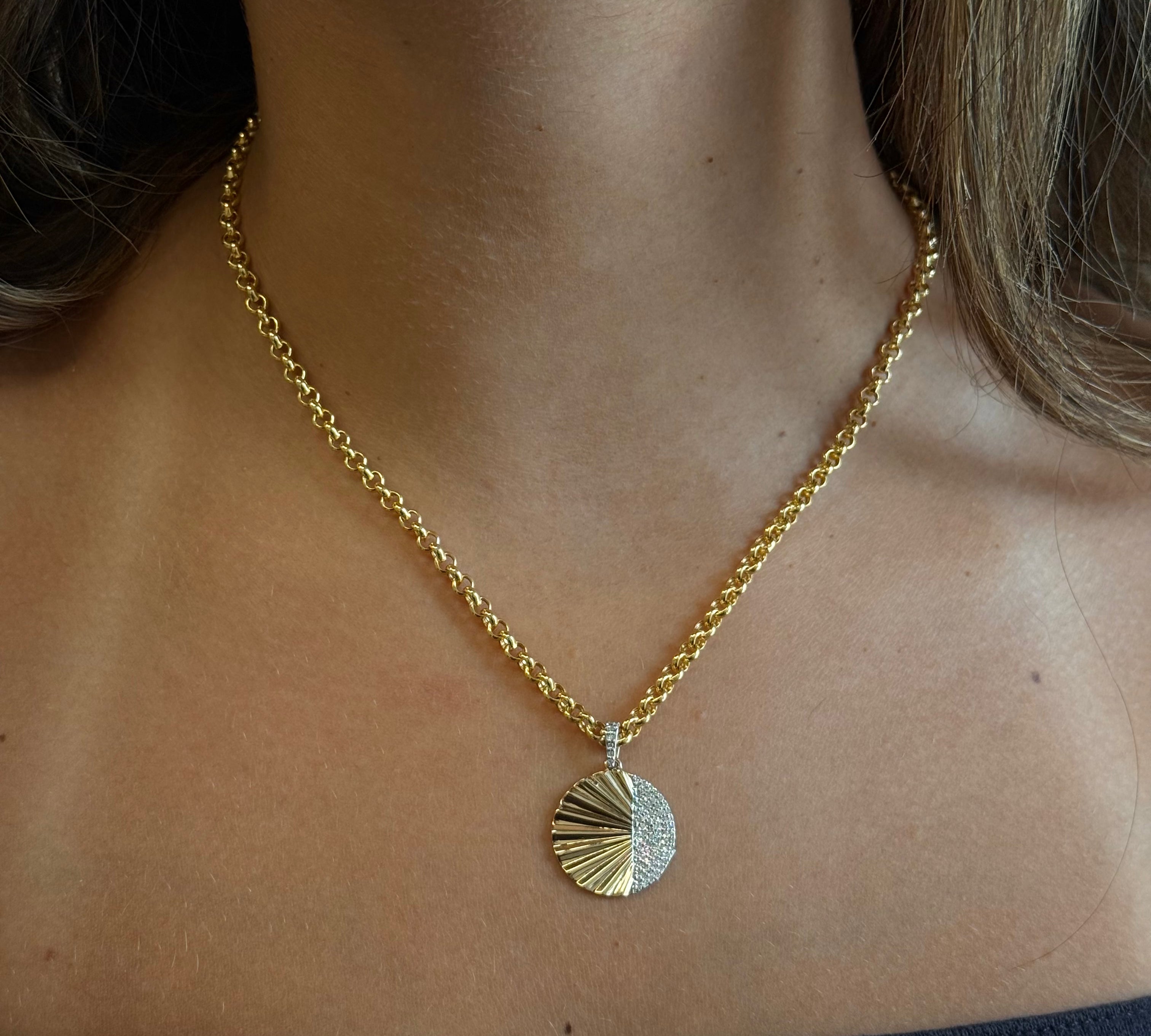 Gold Pave Diamond Fluted Round Pendant